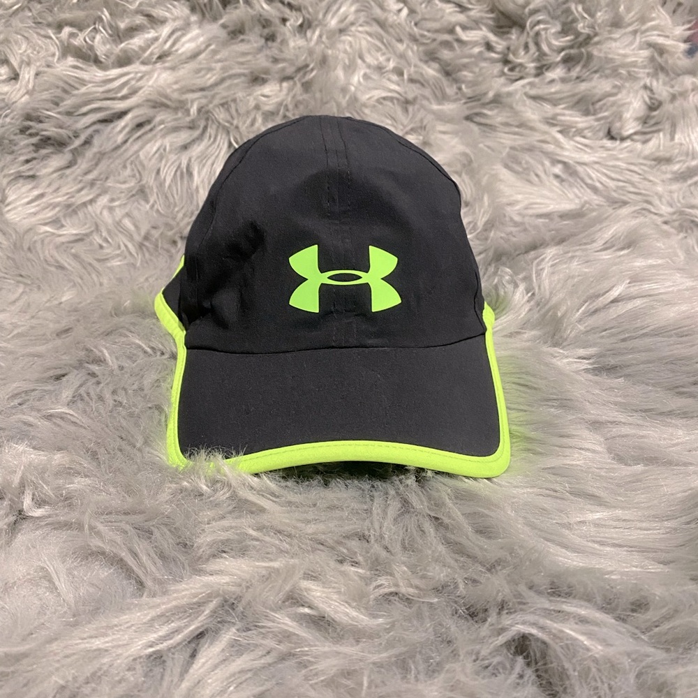 Under Armour Neon/Black Hat
